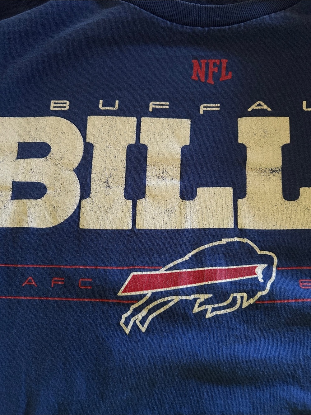 Bills Shirt 🏈 - Picture 3 of 9